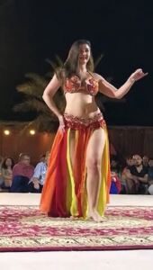 belly dancer dubai safari 2023